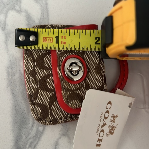 ❤️ Cute. Coach Keychain. - Picture 9 of 14